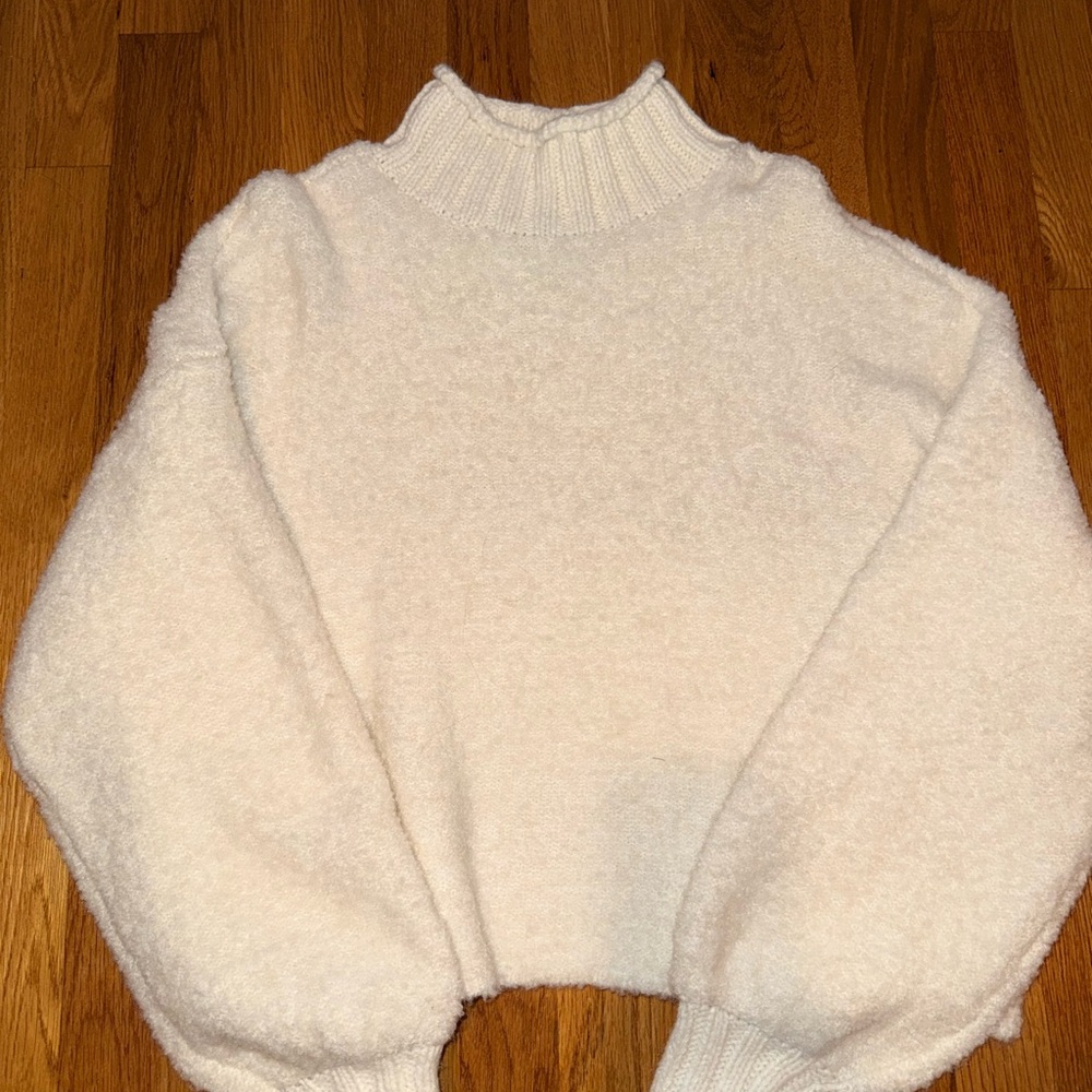 American Eagle Cream Turtleneck Sweater